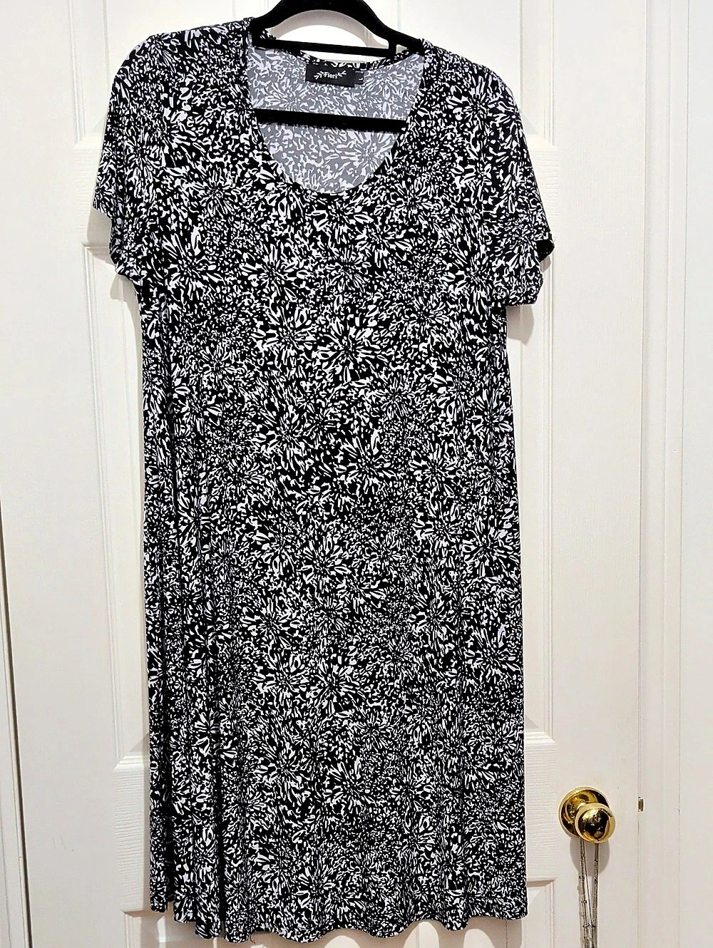 Abstract Print Mini Dress in Black & White Like New